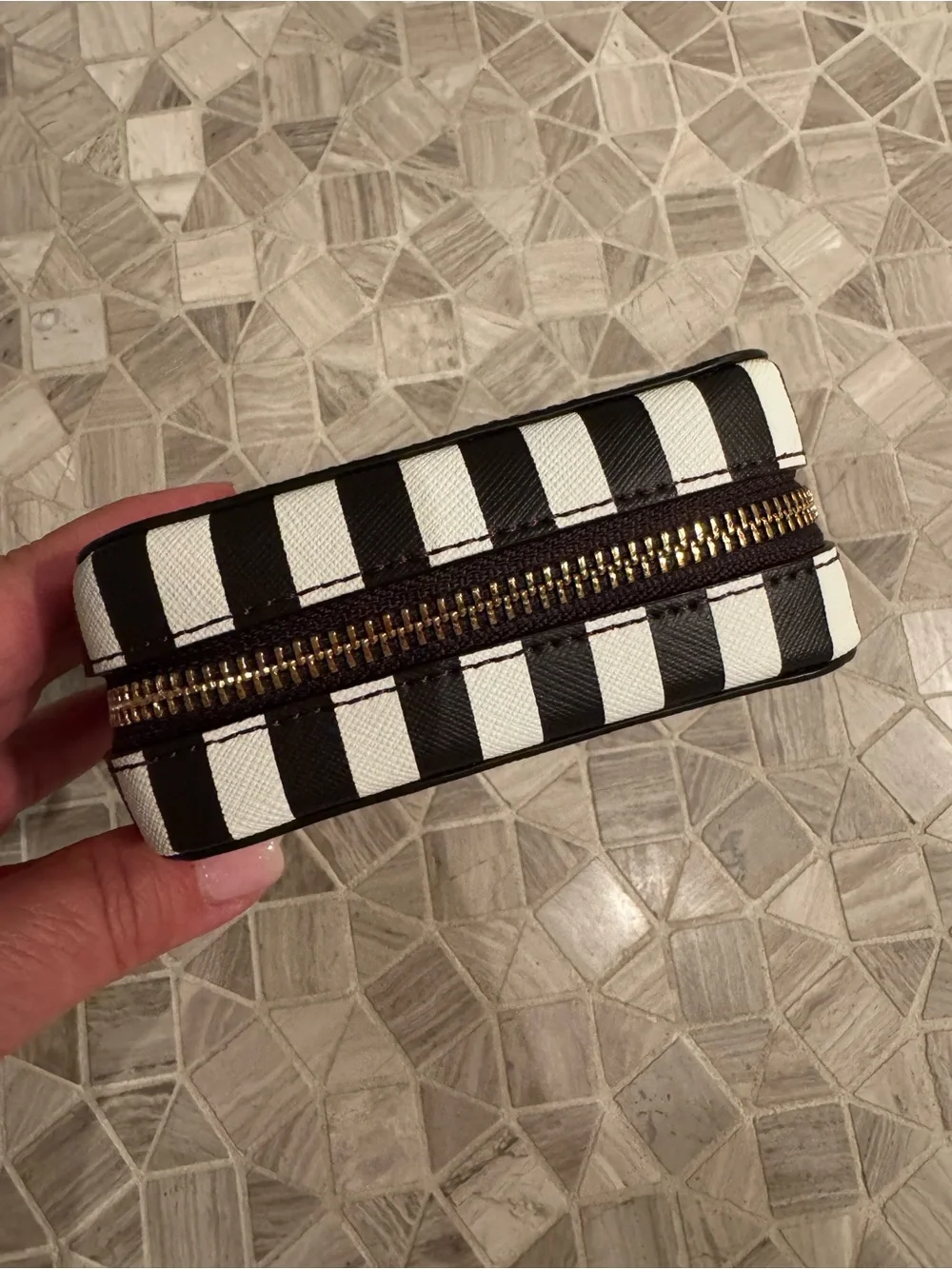 henri bendel euc henri